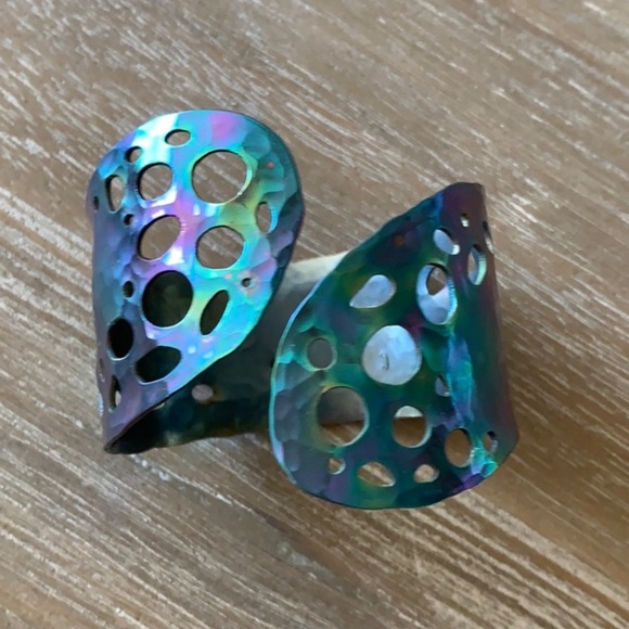 Parlettei jewelry cuff - Picture 1 of 8